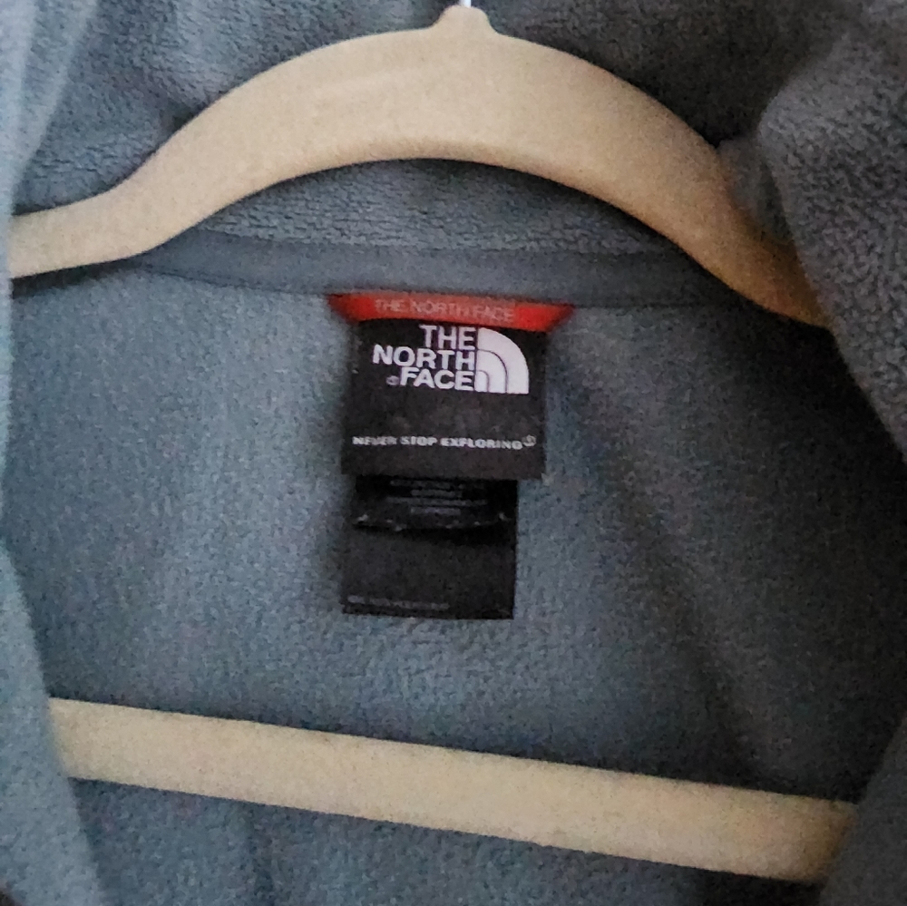 Northface Pullover - image 3